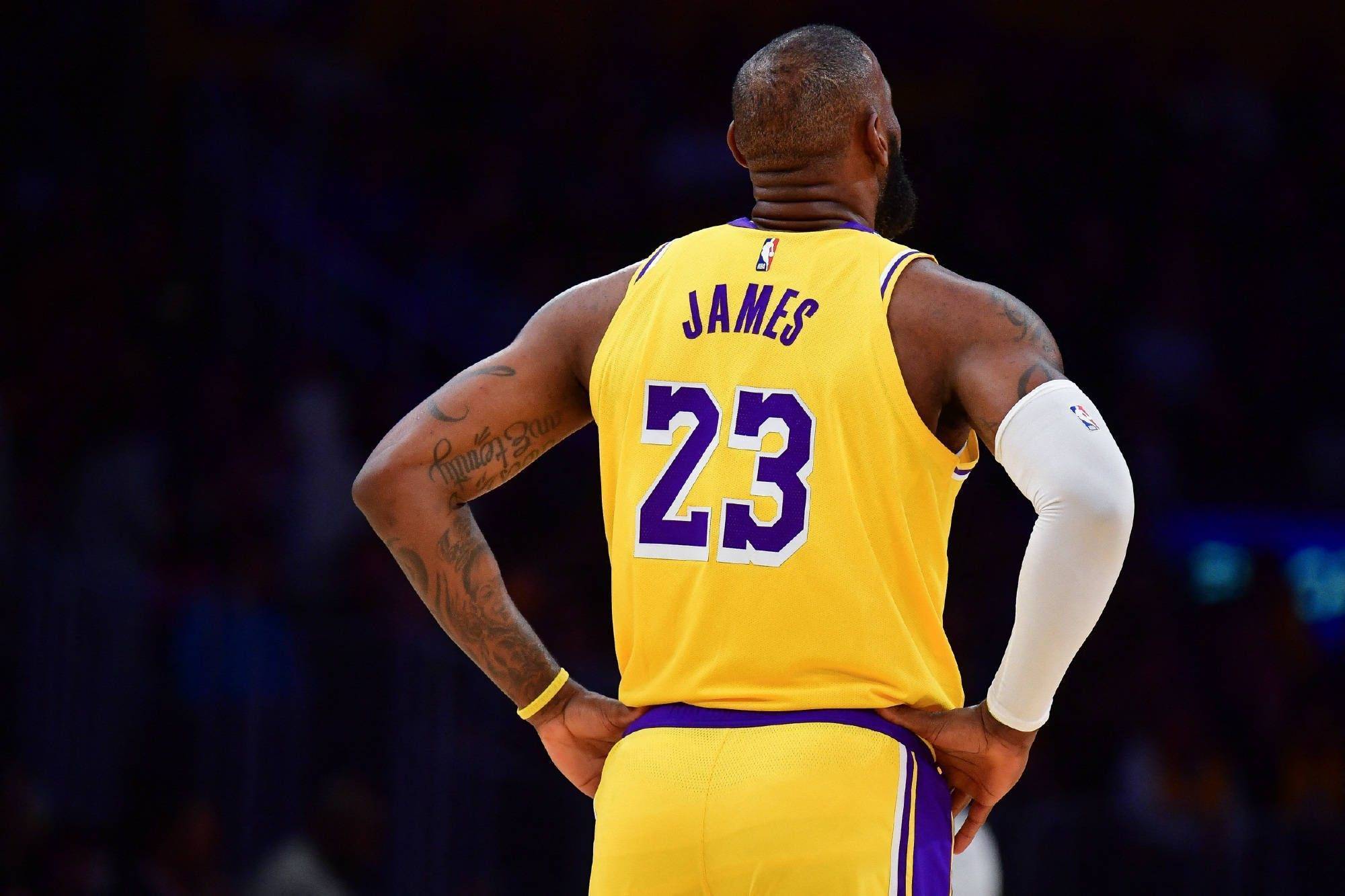 意足协主席：为世界杯附加赛推迟或暂停意甲并非可行选项（意大利足协主席：为世界杯附加赛推迟或中止意甲不现实）