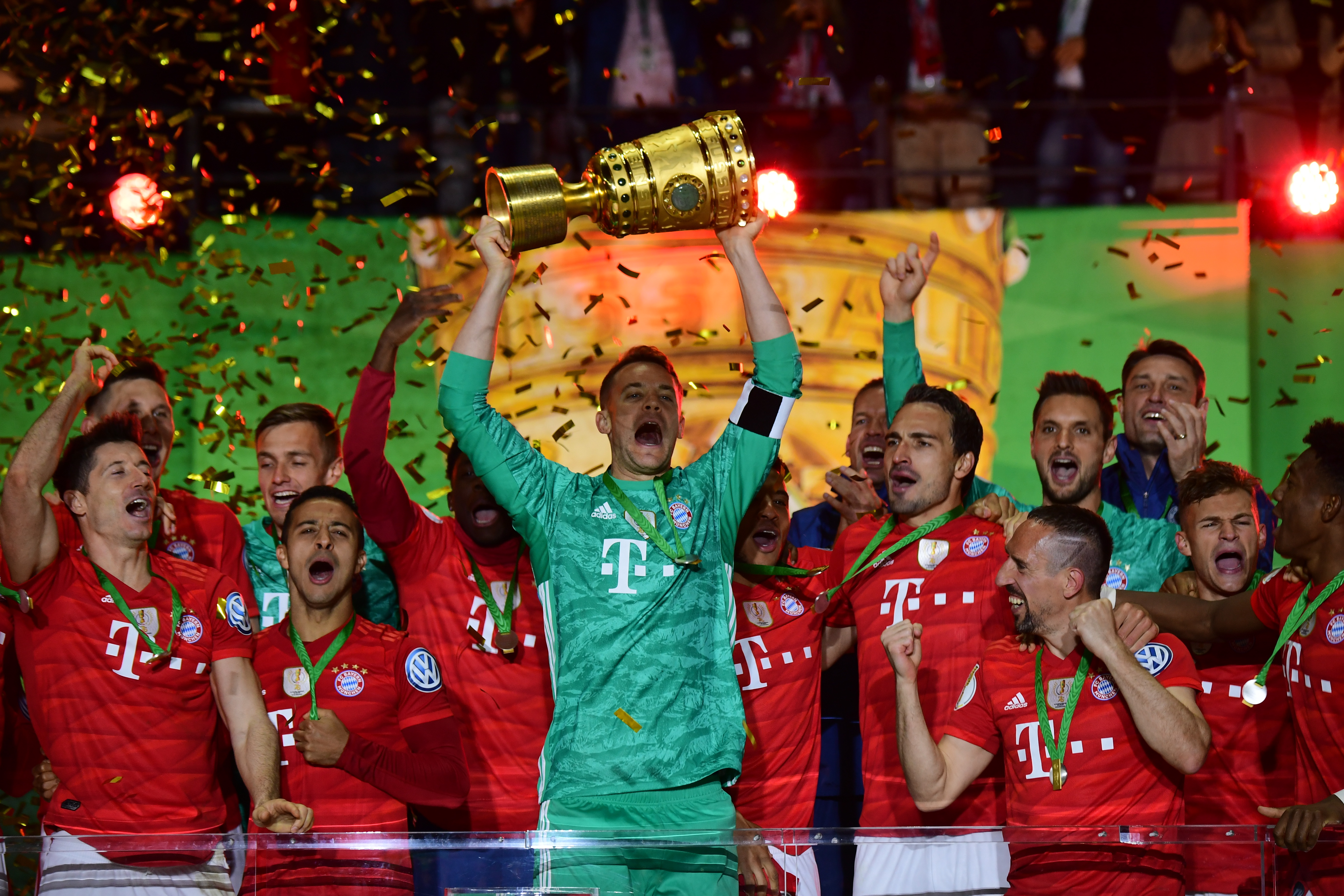 NBA全明星投票将启动，杜兰特申京成热门人选（NBA全明星投票即将开启，杜兰特与申京领跑人气榜）