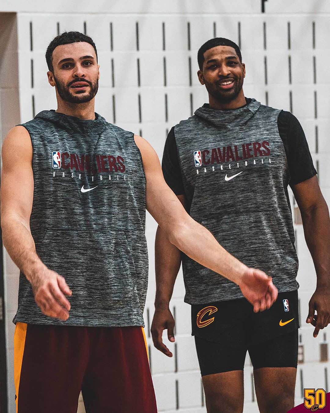 榜眼杜智博四川队正式比赛首秀惊艳，贡献全队最高的23分（杜智博四川队正式赛首秀闪耀，砍下全队最高23分）