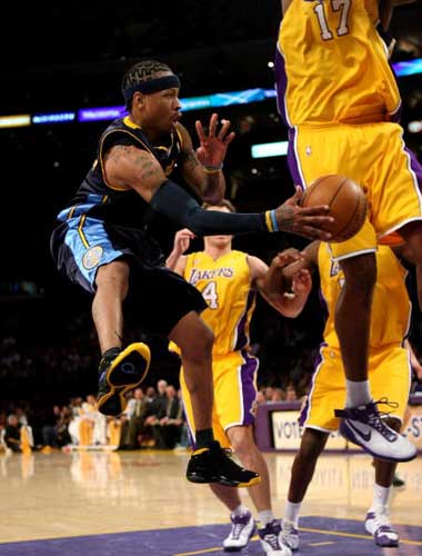 桑托斯高层力挺内马尔：天才总被误解，我们永远支持你（桑托斯高层为内马尔发声：天才常被误解，我们始终站在你这边）