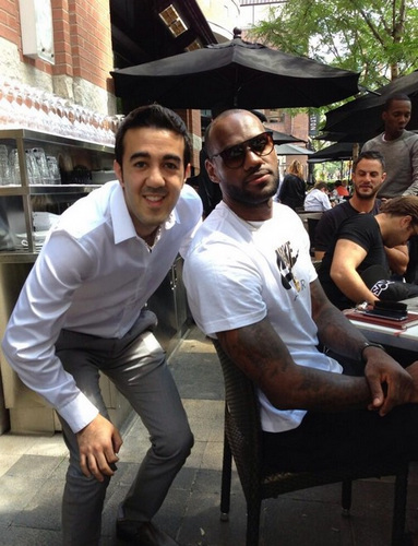 门迪利巴：我们本希望4-3皇马；听到姆巴佩称赞我们令人欣慰（门迪利巴：原盼4-3击败皇马；姆巴佩的称赞让人倍感欣慰）