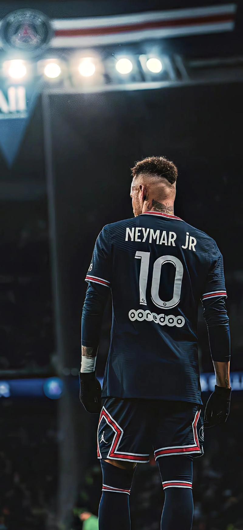 博主：下赛季无缘英博的拉布亚德今日回到基地，将参与训练（博主称：无缘下赛季英博的拉布亚德今返基地参加训练）