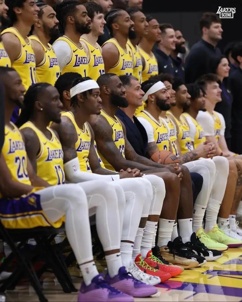 扑点+6次扑救，迈尼昂当选与国米一役米兰队内最佳球员（扑出点球并完成6次扑救，迈尼昂当选米兰战国米队内最佳）